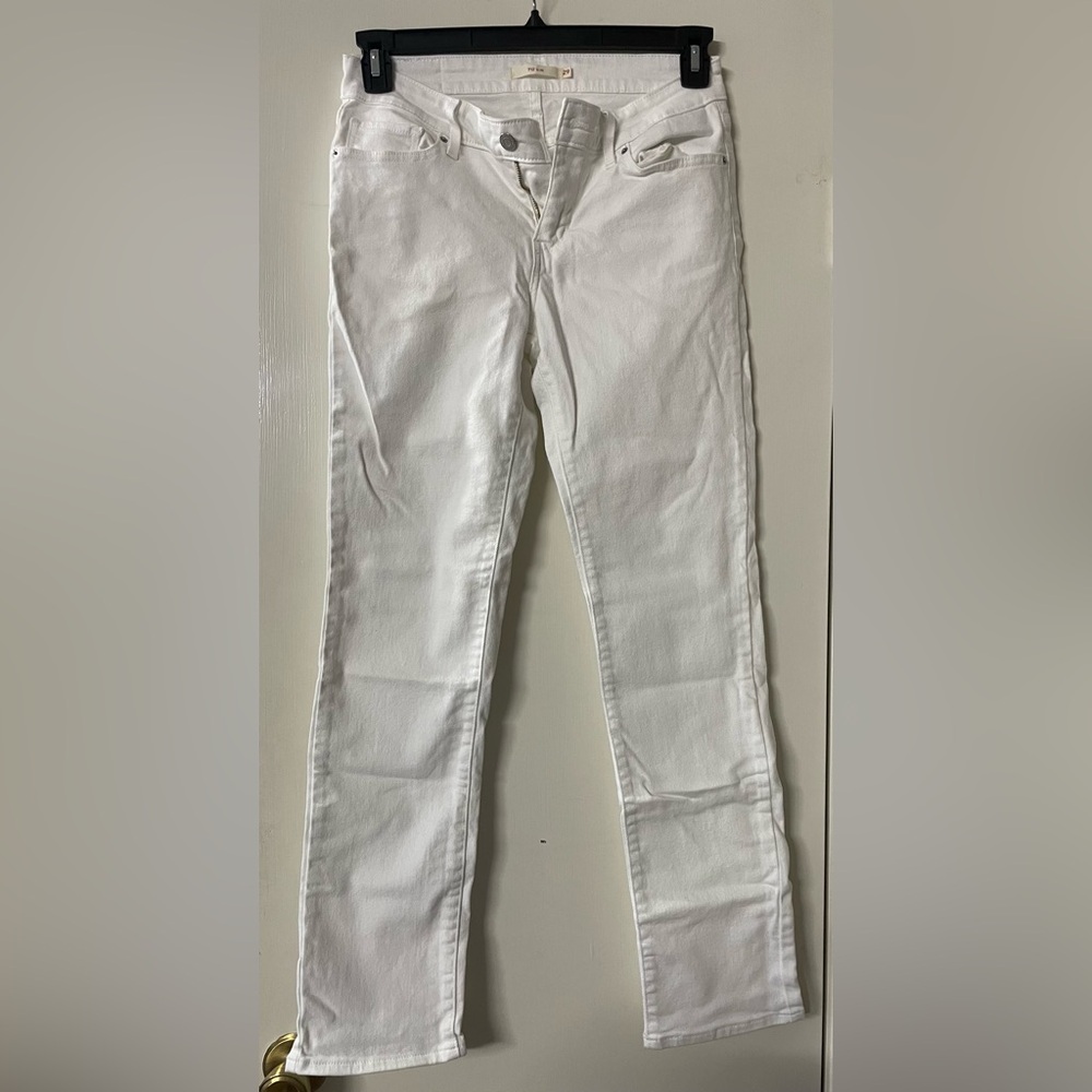 White Levi's Slim Fit Jeans